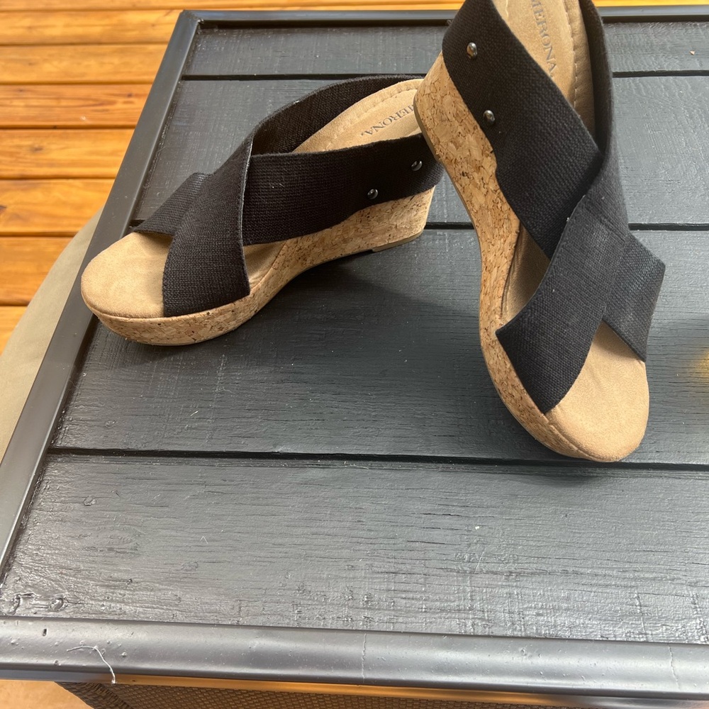 Women's Black Wedge Sandals